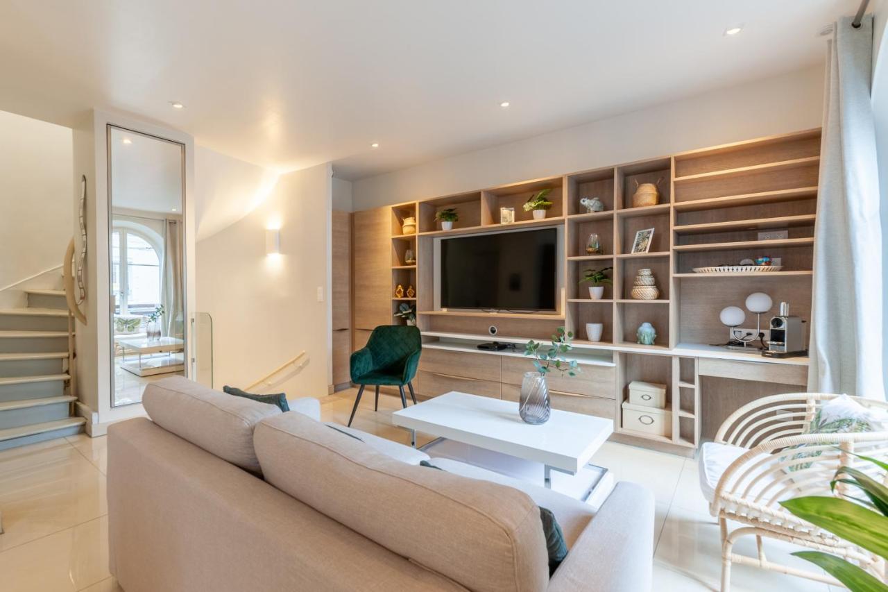 Luxurious 2 Bedroom Duplex On Place Morny Deauville Buitenkant foto